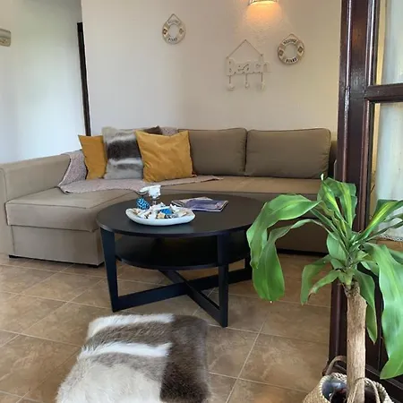 Mikiverna Seas The Day ! Holiday home
